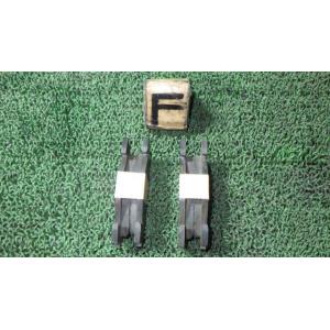 サンバー V-KS4 フロントブレーキパット   26290TA090 中古