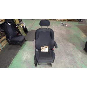 ノート DBA-E11 ドライバーシート   87300-8V21C 中古