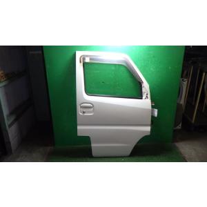 タウンボックス TA-U61W 右フロントドア W09   MR465544 中古
