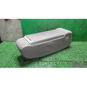 タント DBA-L375S アームレスト   72810-B2600-E1 中古