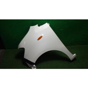 ルクラ DBA-L455F 左フロントフェンダー W24   53812-B2570 中古