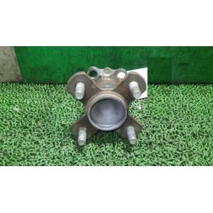 タント DBA-L375S リアハブ   42410-B2080 中古