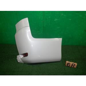 デリカＤ5 DBA-CV4W リアバンパー/右のみ W23   6410B180WA 中古