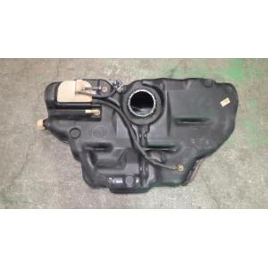 マーチ E-K11 フューエルタンク   17202-AN000 中古