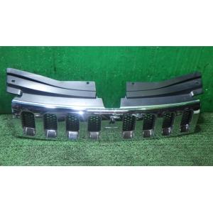 デリカＤ5 DBA-CV2W ラジエータグリル   7450A364 中古