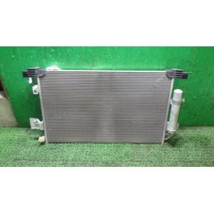 デリカＤ5 DBA-CV2W コンデンサー   7812A204 中古