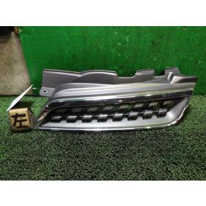 マーチ DBA-AK12 助手席側/左ラジエータグリル   中古