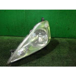 フィットシャトル DAA-GP2 左ヘッドランプ NH624P スタンレー P6869中古