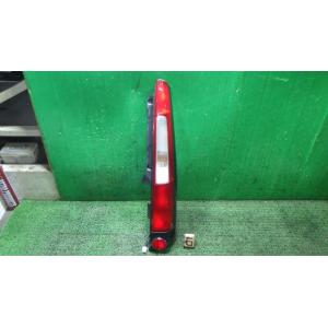 ムーヴ GF-L900S 右テールランプ ICHIKOH  81550-97215 中古