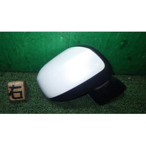 ムーヴ DBA-LA100S 右サイドミラー W24   87910-B2B80 中古