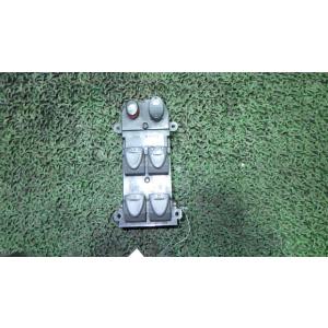 ストリーム DBA-RN6 パワーウインドウスイッチ   35750-SMA-003 中古