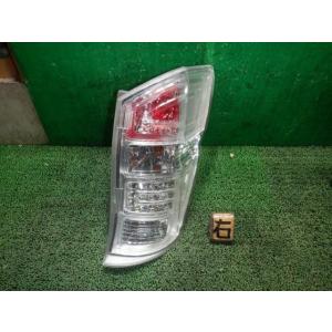 ステップワゴン DBA-RK5 右テールランプ STANLEY P8896 33500-SZW-J0...