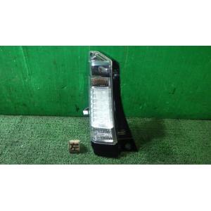 Ｎ−ＢＯＸ DBA-JF1 左テールランプ ICHIKOH D106 33551-TY0-J51 中...