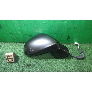 ストリーム DBA-RN6 右サイドミラー YR558M    中古
