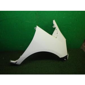 フィット DBA-GE6 右フロントフェンダー NH578   60211-TF0-000ZZ 中古