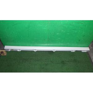 ムーヴ DBA-LA100S 右サイドステップ W24   75853-B2140-A0 中古