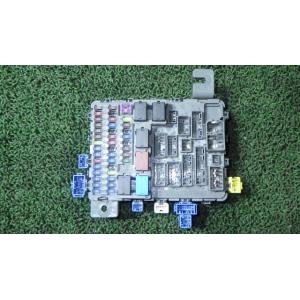 ライフ DBA-JC1 ヒューズボックス   38200-SZH-J11 中古