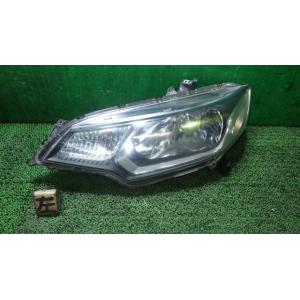 フィット DBA-GK3 左ヘッドランプ STANLEY  33150-T5A-J01 中古