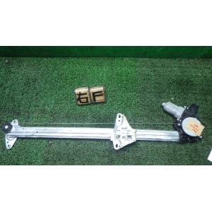 ステップワゴン DBA-RG1 右フロントドアレギュレーター・モーター   72210-SLJ-01...