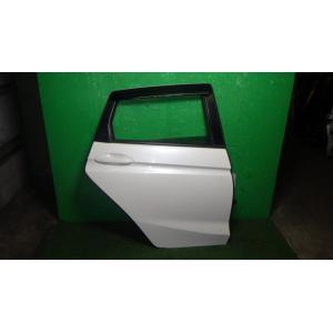 シャトル DAA-GP7 右リアドア NH788P   67510-T5A-N10ZZ 中古