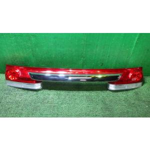 ステップワゴン DBA-RG1 リアフィニッシャーパネル STANLEY P5532 33701-S...