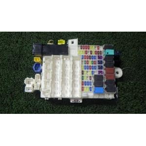 フリード DBA-GB3 ヒューズボックス    中古