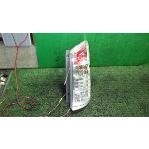 ステップワゴン DBA-RK5 右テールランプ スタンレー P8896 中古