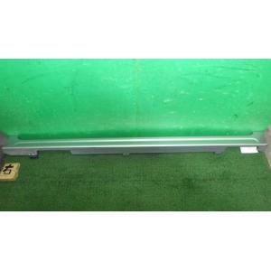 ゼスト DBA-JE1 右サイドステップ NH700M   71800-SYC-J00ZD 中古