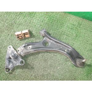 インサイト DAA-ZE2 右フロントロアアーム   51350-TF0-030 中古