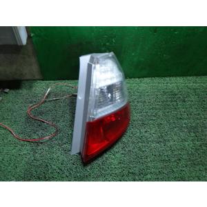 フィット DBA-GE8 右テールランプ STANLEY P7612 33500-TF0-J01 中...