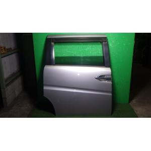 ステップワゴン DBA-RG1 右リアドア NH700M   67510-SLJ-000ZZ 中古