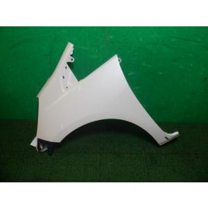 フィット DBA-GE6 左フロントフェンダー NH624P   60261-TF0-G00ZZ 中...