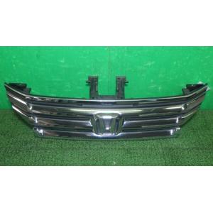 ステップワゴン DBA-RK1 ラジエータグリル   71121-SZW-N01 中古