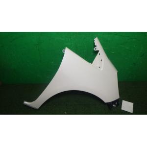フィット DBA-GE6 右フロントフェンダー NH624P   60211-TF0-G00ZZ 中...