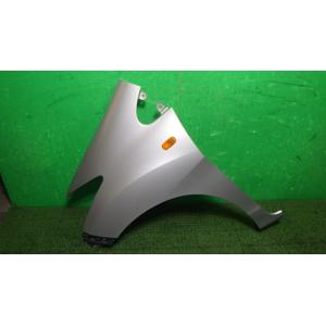 フリード DBA-GB3 左フロントフェンダー NH700M   60261-SYY-000ZZ 中...