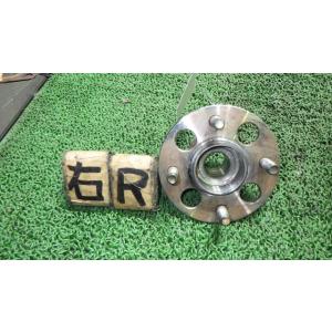 フィット DBA-GE6 リアハブ   42200-TF0-J51 中古