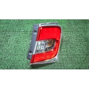 フリード DBA-GB3 右テールランプ ICHIKOH D102 33501-SYY-N01 中古