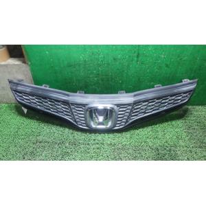 フィット DBA-GE6 ラジエータグリル   71121-TF0-901 中古