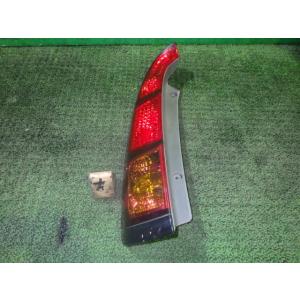 ストリーム CBA-RN5 左テールランプ B92P スタンレー P3919