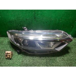 シャトル DAA-GP7 右ヘッドランプ STANLEY W2384 33100-TD4-J01 中...