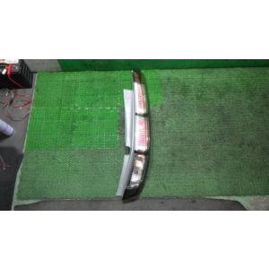 ストリーム DBA-RN6 右テールランプ ICHIKO D079 33501-SMC-J01 中古