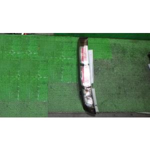 ストリーム DBA-RN6 左テールランプ ICHIKO D079 33551-SMC-J01 中古