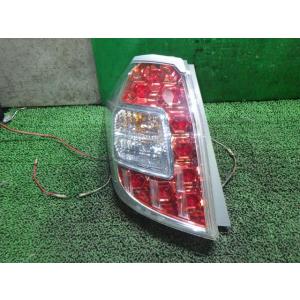 フィットシャトル DAA-GP2 左テールランプ STANLEY W0020 中古