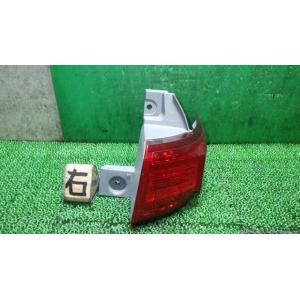 エルグランド DBA-TE52 右テールランプ STANLEY  26550-1JB0A 中古