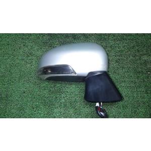 トレジア DBA-NSP120X 右サイドミラー 1F7   87910-52850 中古
