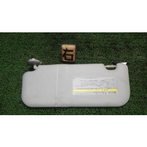 トレジア DBA-NSP120X 運転席側/右サンバイザー   74310-52C70-B0 中古