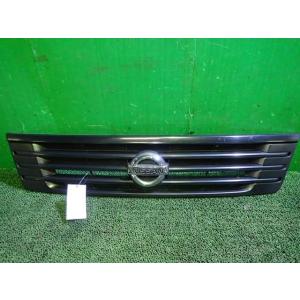 キャラバン TA-QGE25 ラジエータグリル KY0