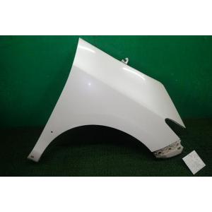 エスティマ DBA-ACR50W 右フロントフェンダー 070