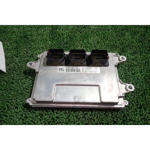 ストリーム DBA-RN6 エンジンコンピューター NH737M マツシタ CY-EH5600A