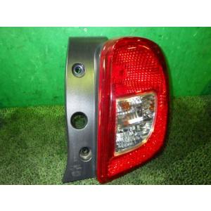 マーチ DBA-K13 右テールランプ NAH コイト 220-17944